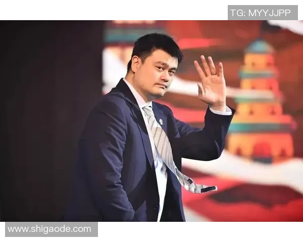 姚明的素描艺术之旅:从篮球巨星到艺术创作者的心灵探索 姚明的素描艺术之旅:从篮球巨星到艺术创作者的心灵探索