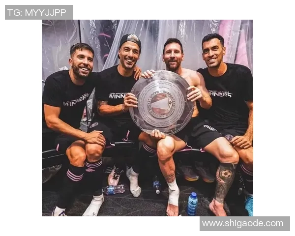 足球明星化身老者引发热议究竟是哪位球星的精彩变身 足球明星化身老者引发热议究竟是哪位球星的精彩变身