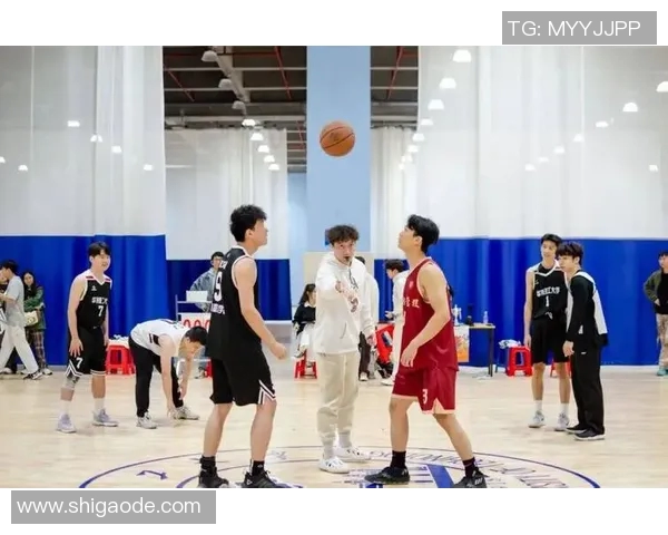 闽南篮球明星风采展现球场传奇与青春热血的完美结合